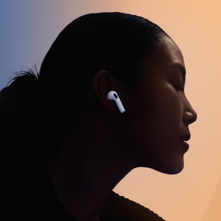 هدفون بلوتوثی مدل AirPods 4 قابلیت نویز کنسلینگ، درگاه شارژ USB Type-C، پشتیبانی از فرمان لمسی، نشانگر LED